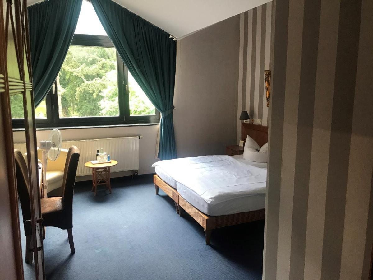 Burg Wegberg Hotel & Eventlocation מראה חיצוני תמונה