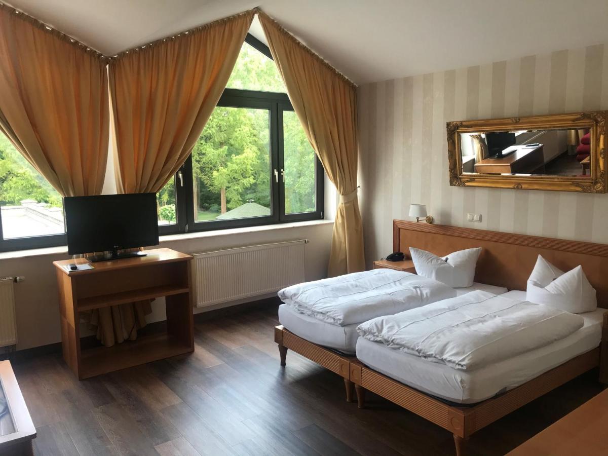 Burg Wegberg Hotel & Eventlocation מראה חיצוני תמונה
