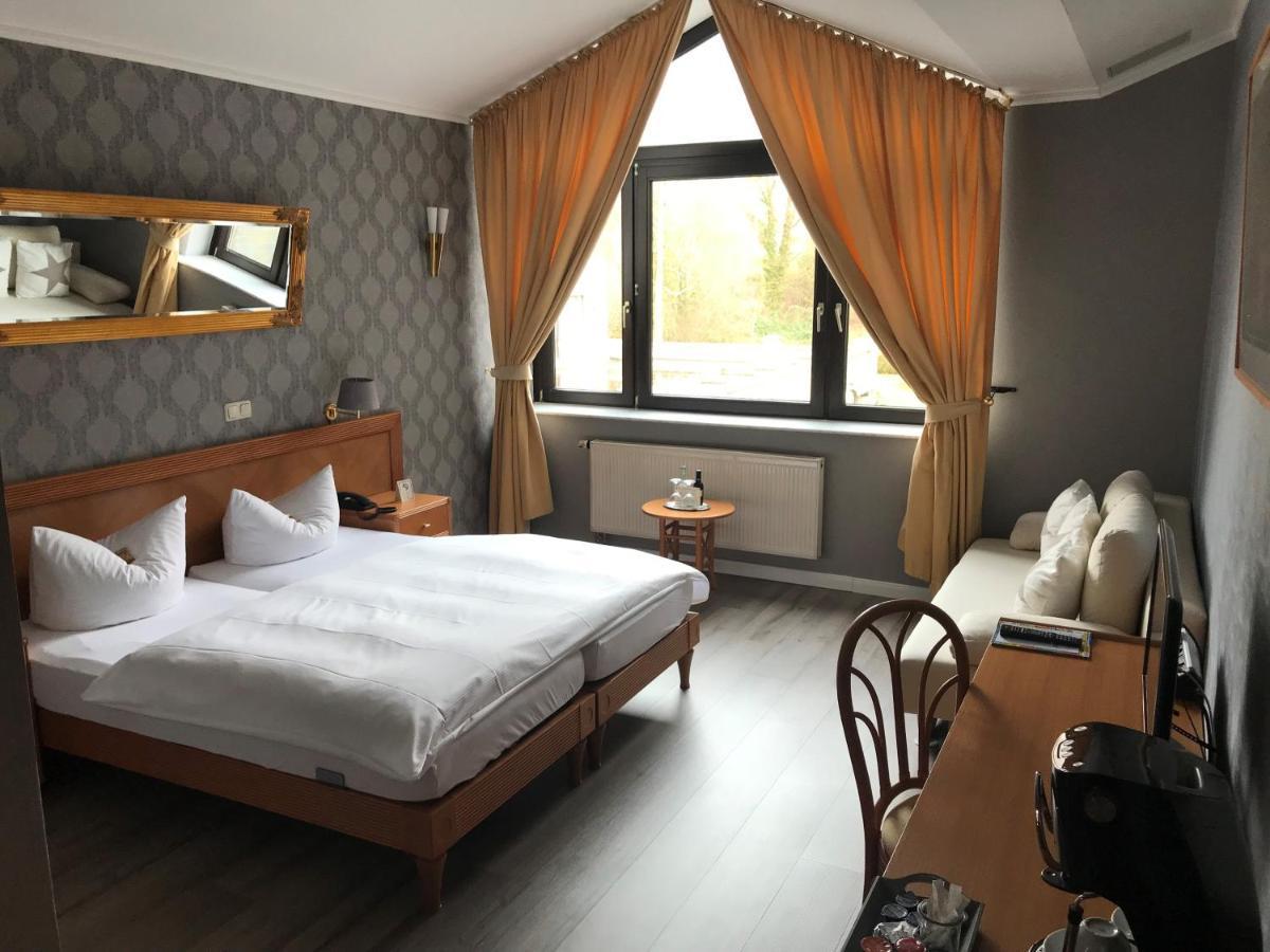Burg Wegberg Hotel & Eventlocation מראה חיצוני תמונה